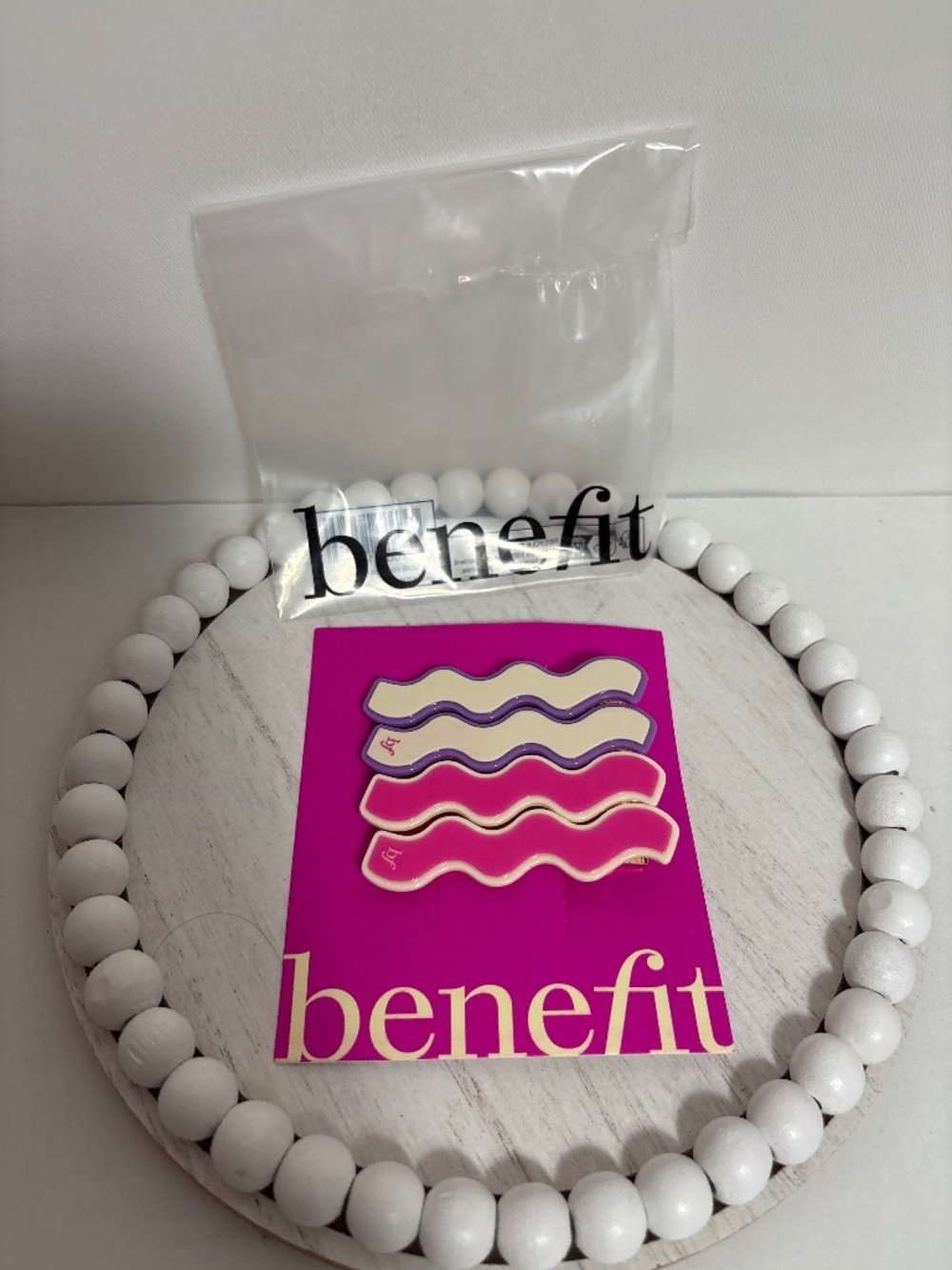Benefit Cosmetic wavy hair clip set